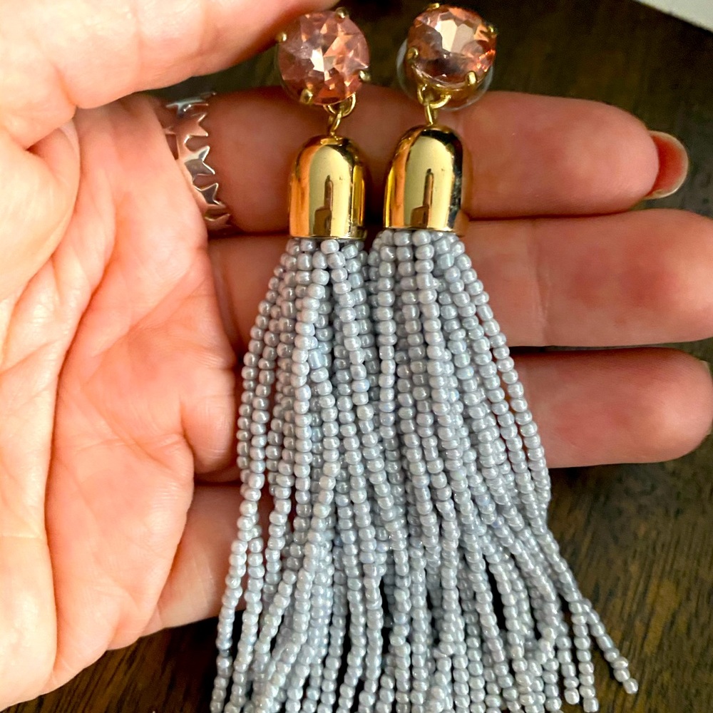 Women’s fashion earrings